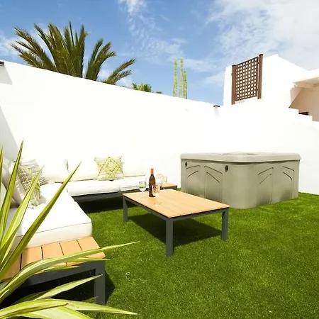 Casa Artevista - By Az *