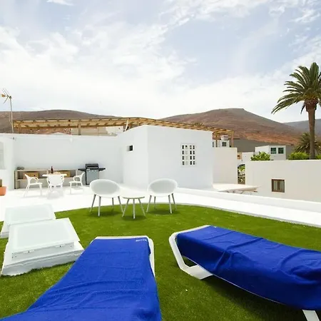Villa Casa Artevista - By Az Tabayesco